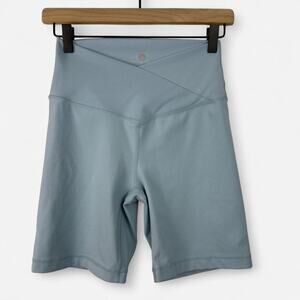Yogalicious lux crossover biker shorts blue size S